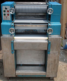 製麺機 M−2型